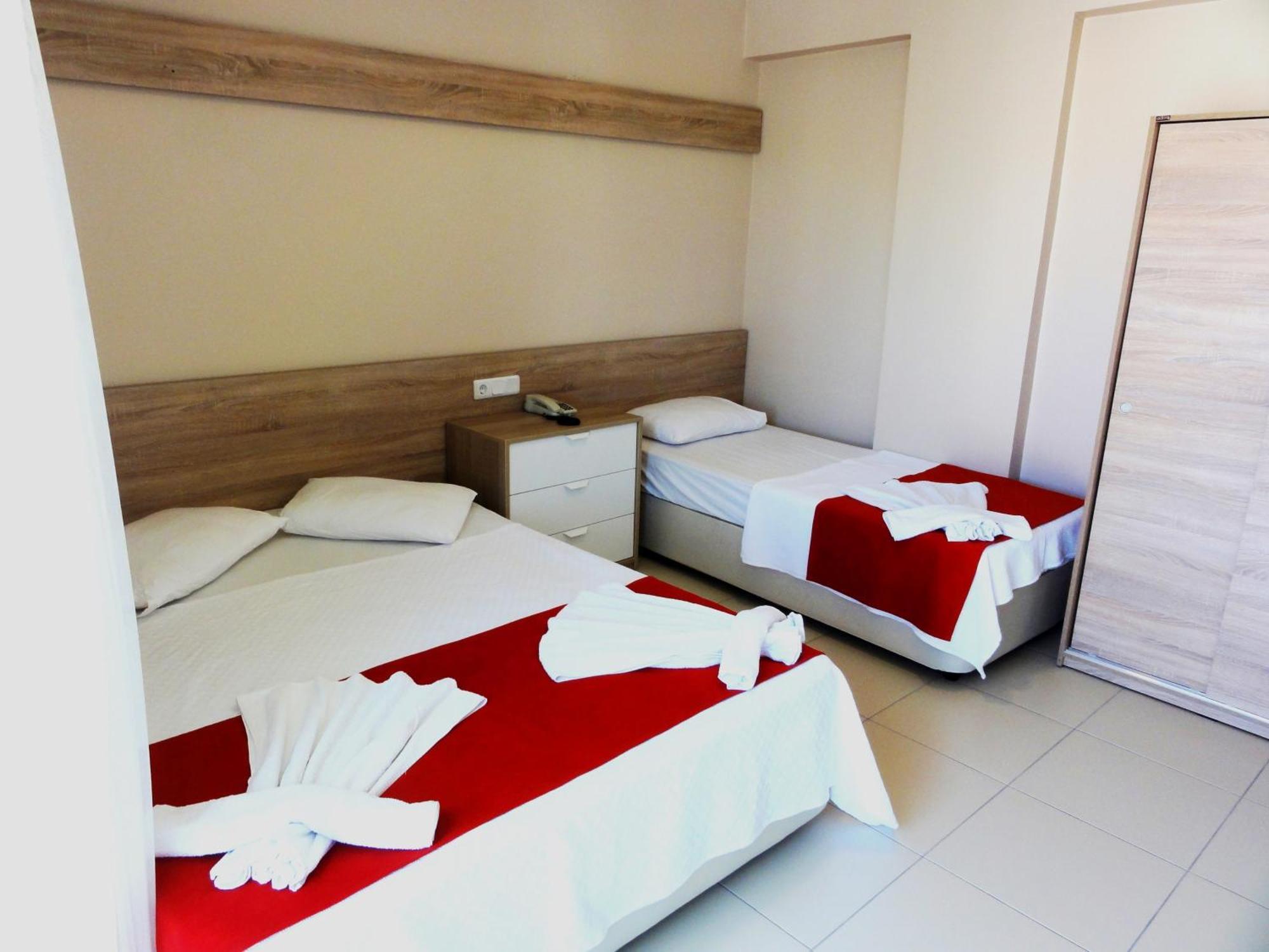 Altinersan Hotel Didim Room photo